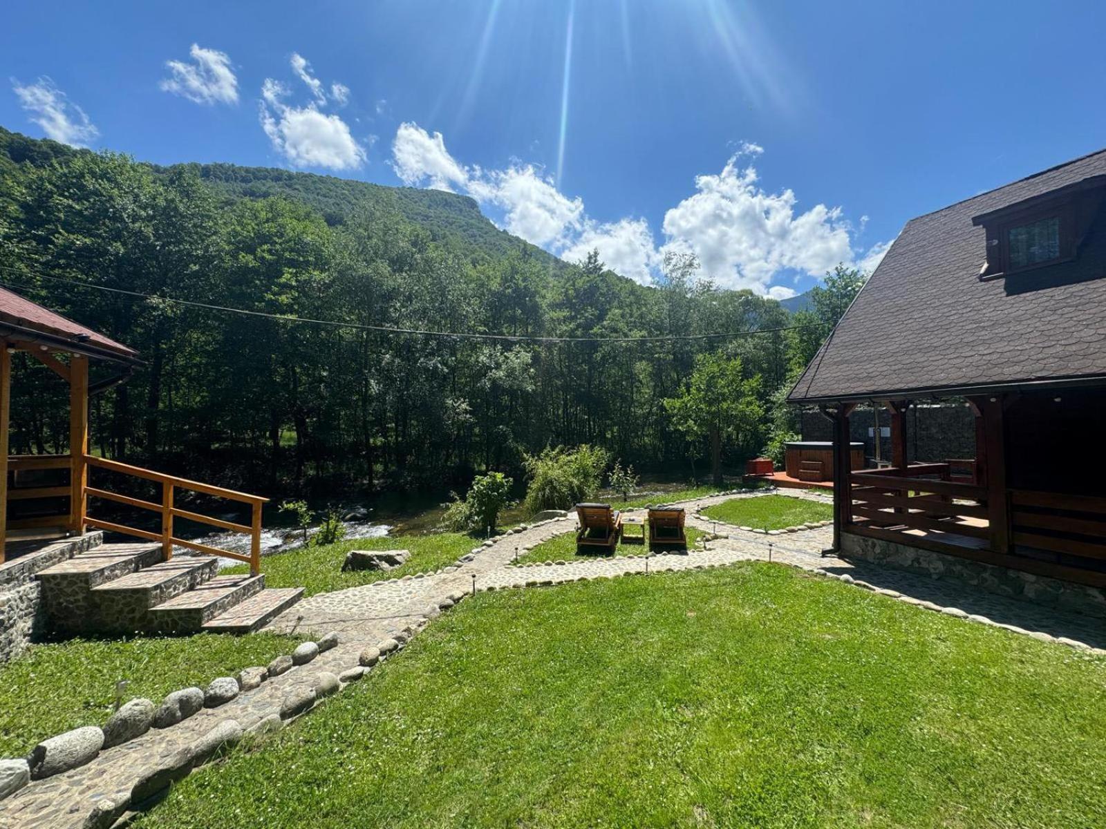 Woods Retreat Vila Rîu de Mori Exterior foto